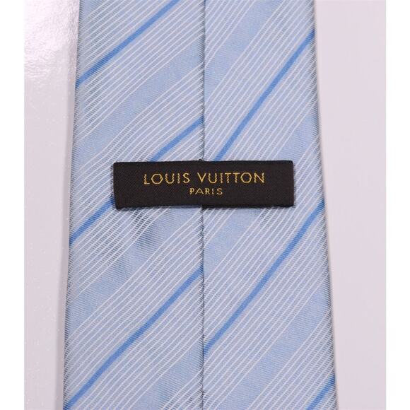 Louis Vuitton Men's Light Blue Striped Silk Necktie Tie - Picture 5 of 7
